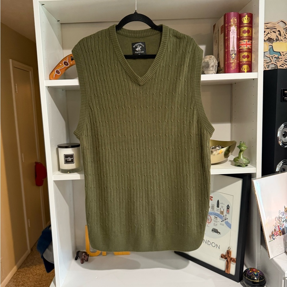 Beverly Hills Polo Club Olive Green Cable-Knit V-Neck Sweater Vest